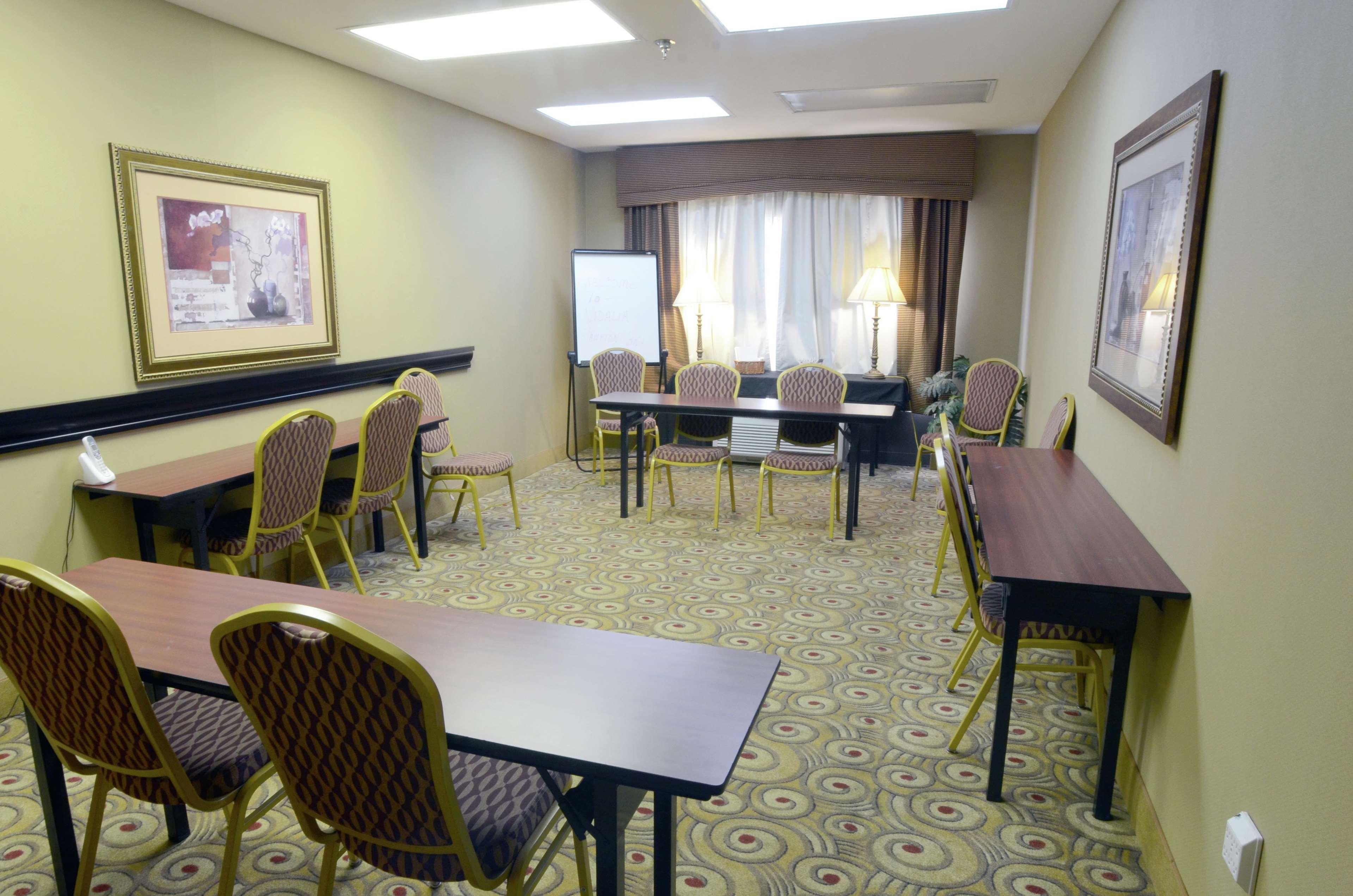 Hampton Inn Vidalia Bagian luar foto